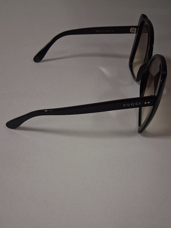 Gucci GG0471S Sunglasses in Shiny Black with Brown Gradient lenses New main image 7